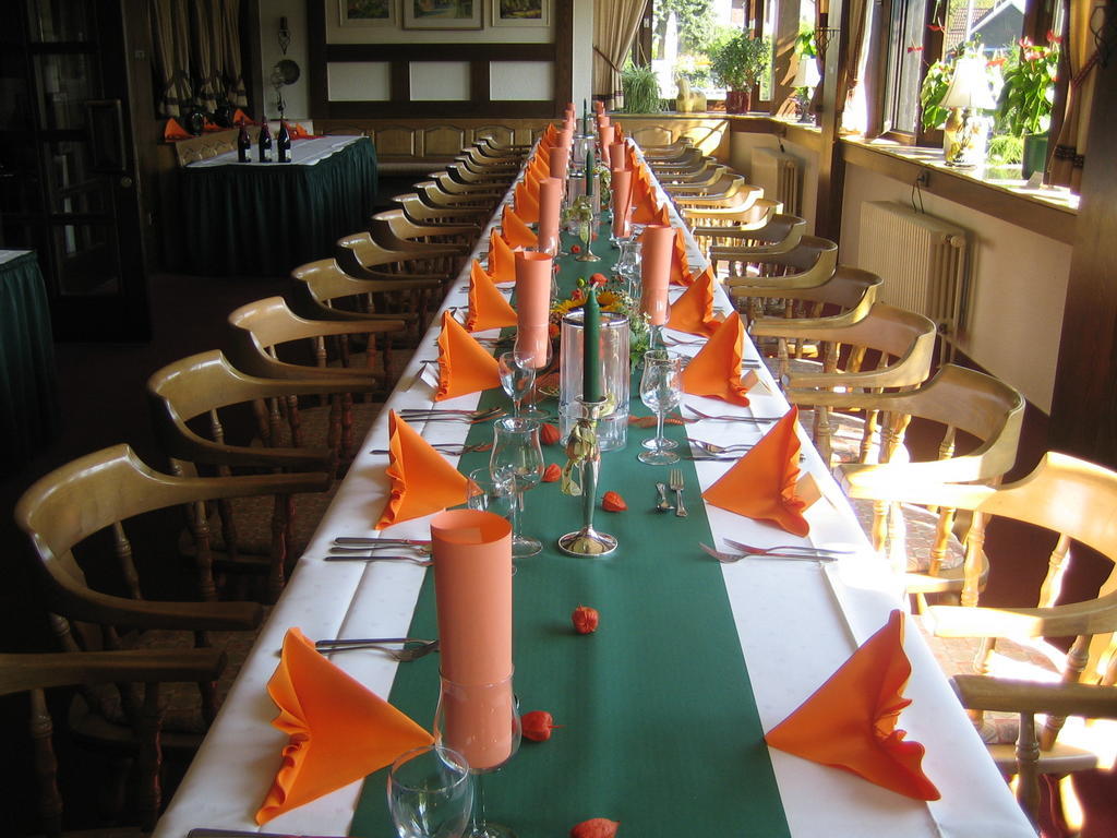 Landhotel Weinhaus Treis Weinähr Esterno foto